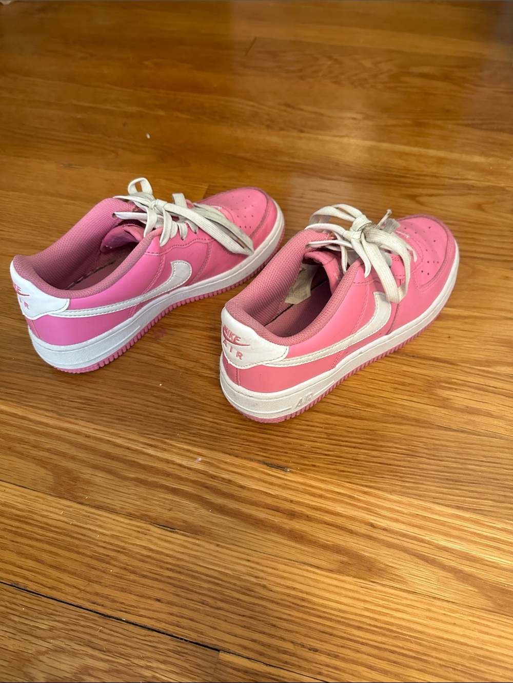 Nike Pink Girls Sneakers with White Laces, 3.5Y - Picture 4 of 6